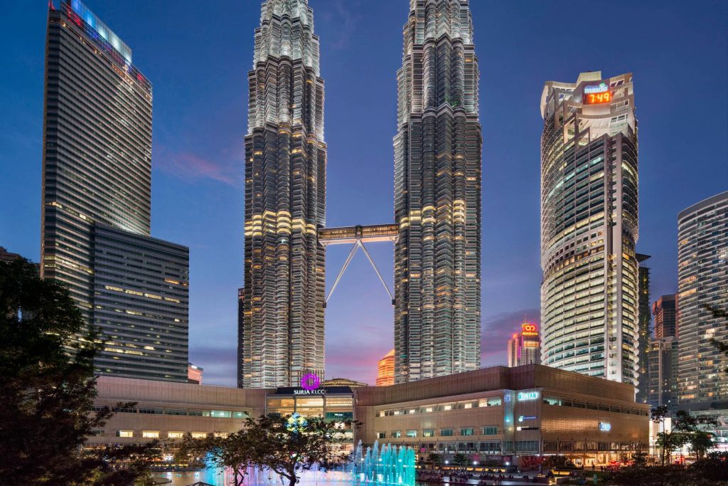 W Kuala Lumpur Hotel - Kuala Lumpur, Malaysia - Petronas Twin Towers