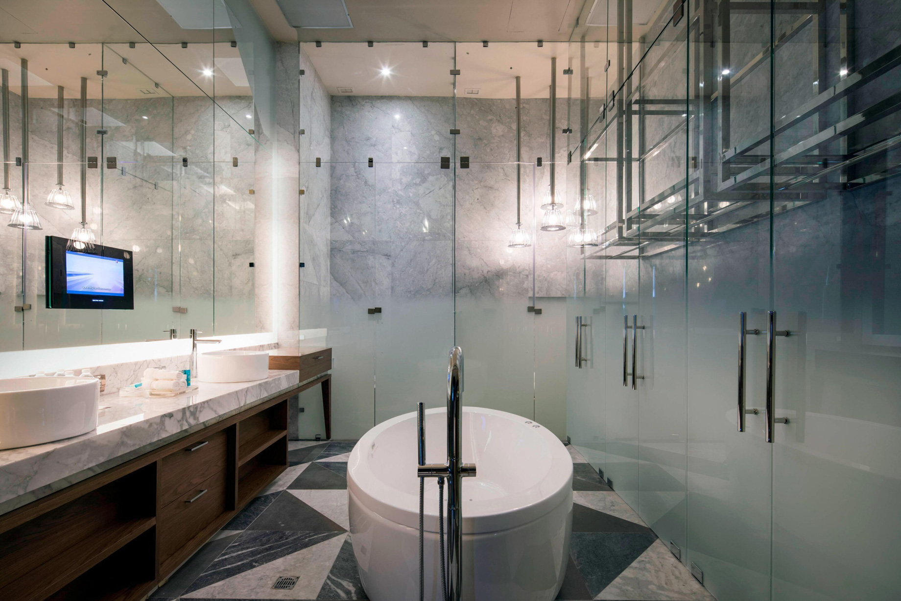 W Mexico City Hotel - Polanco, Mexico City, Mexico - Suite Bathroom Tub Style