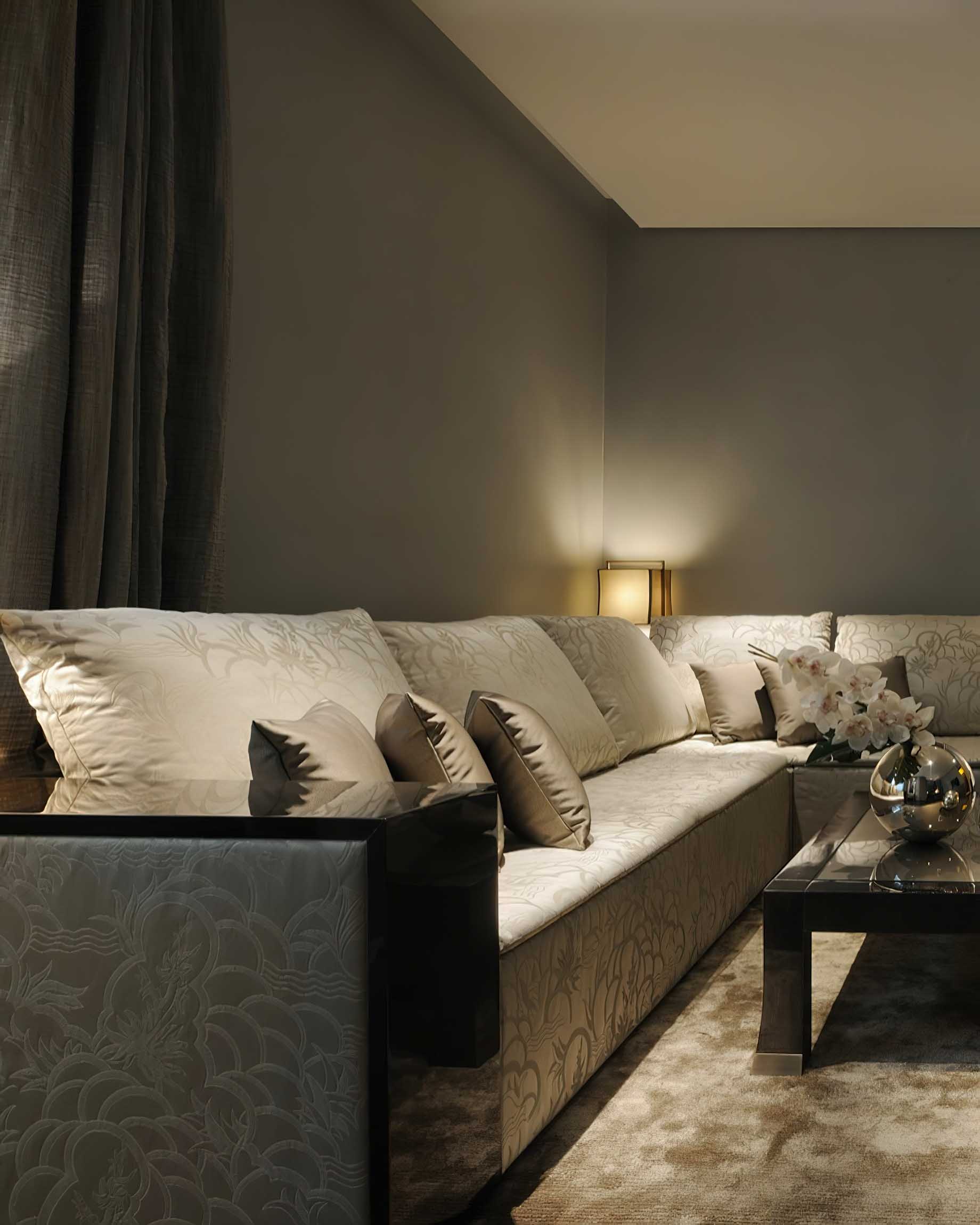 049 – Armani Hotel Milano – Milan, Italy – Armani Suite Lounge
