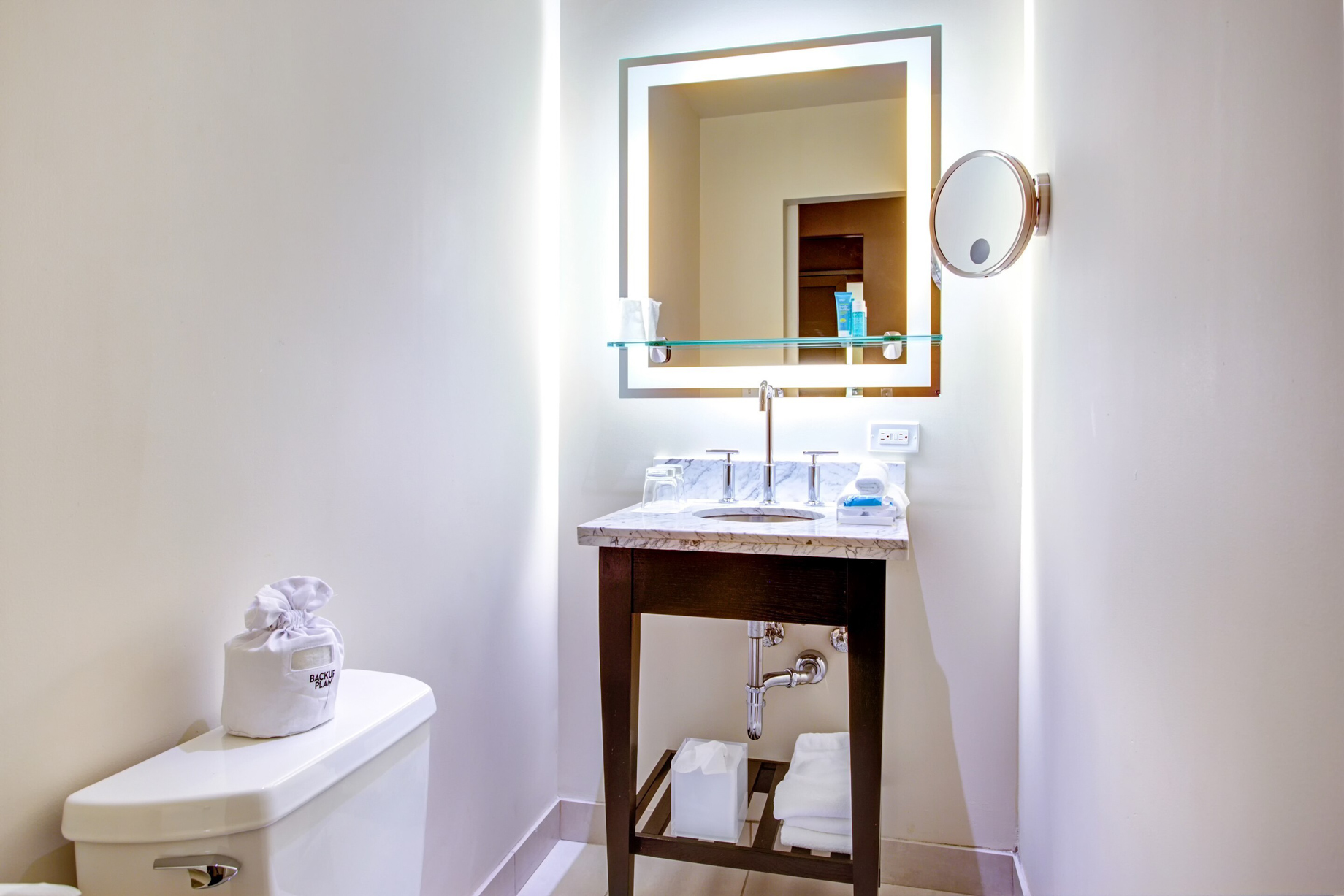 W Chicago City Center Hotel – Chicago, IL, USA – Fantastic Suite Bathroom Mirror