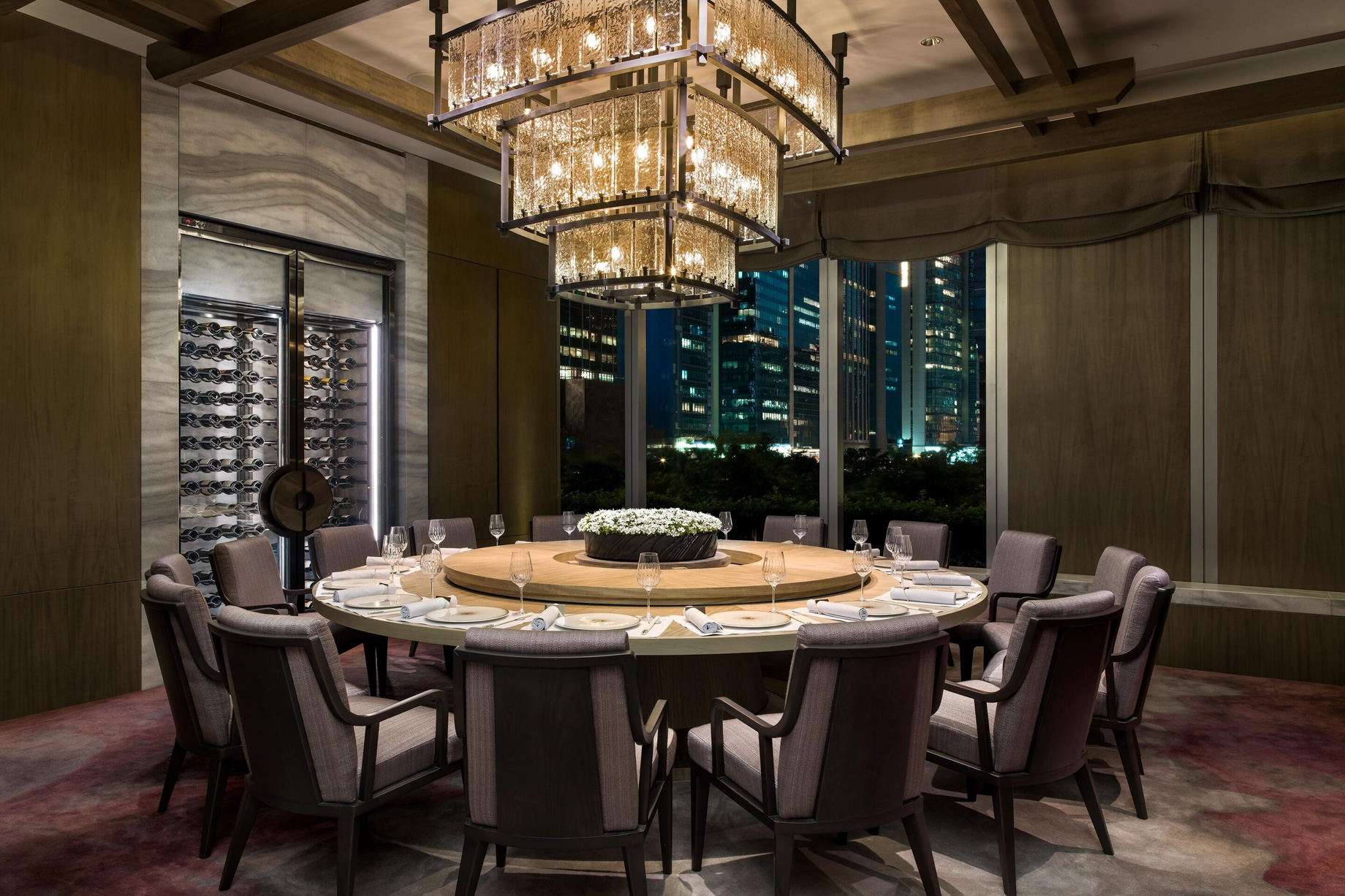 The St. Regis Hong Kong Hotel - Wan Chai, Hong Kong - Rùn Round Table Night