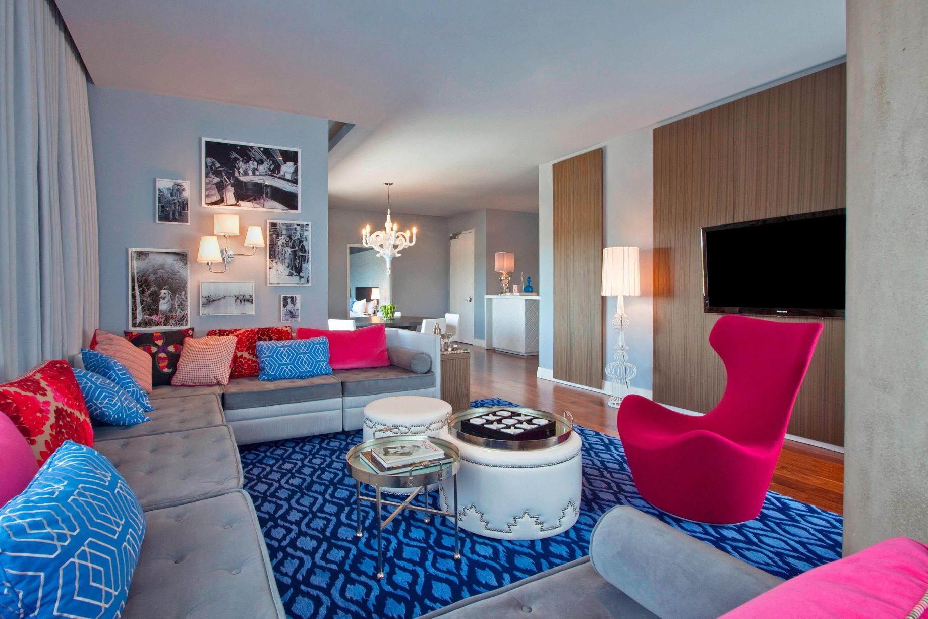 W Austin Hotel – Austin, TX, USA – WOW Suite Living Room