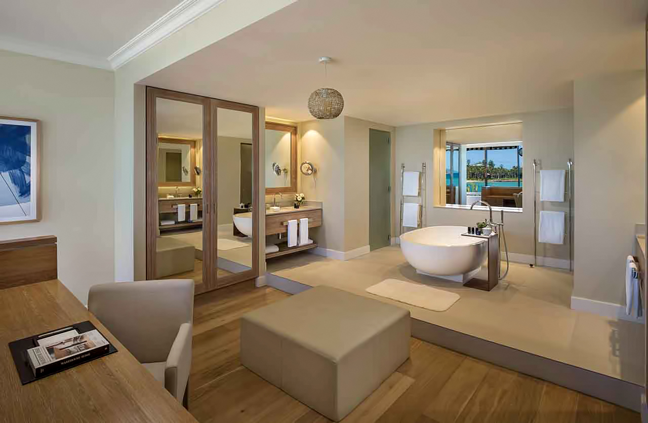 InterContinental Hayman Island Resort - Whitsunday Islands, Australia - Three Bedroom Hayman Suite Master Bedroom Ensuite