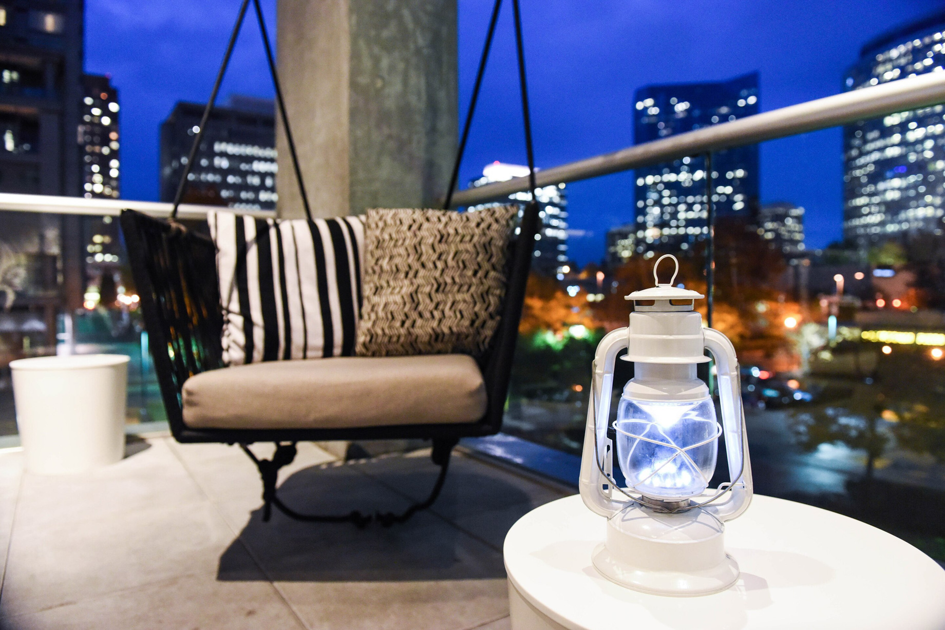 W Bellevue Hotel – Bellevue, WA, USA – Downtown Bellevue View Off The Porch