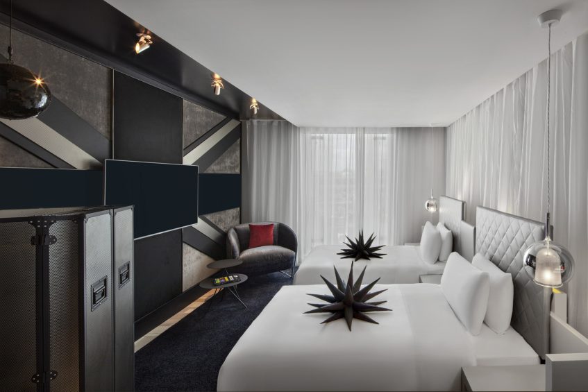 W London Hotel - London, United Kingdom - Fabulous Twin Guest Room Bed