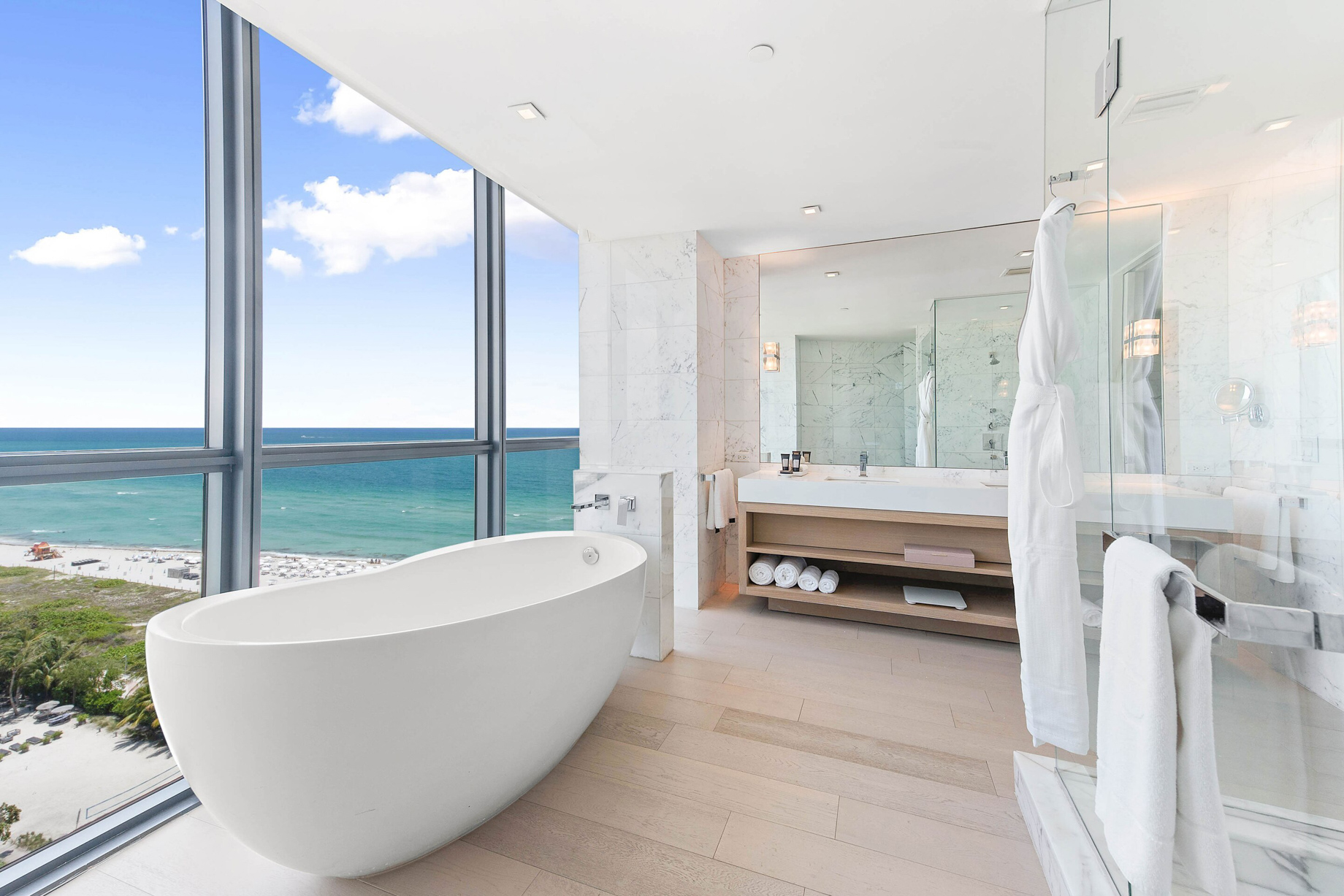 W South Beach Hotel – Miami Beach, FL, USA – E Wow Oceafront Suite Master Bathroom