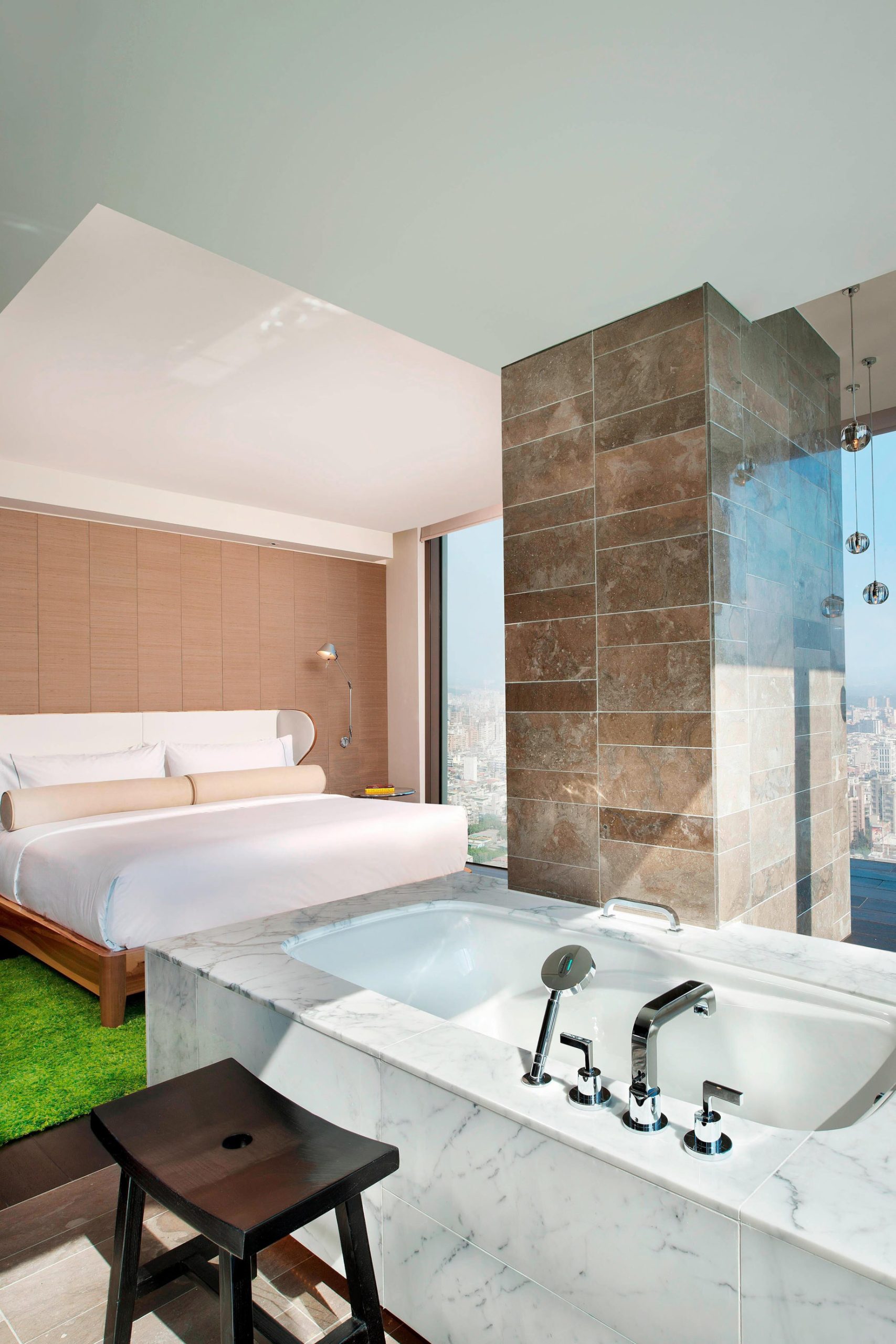 W Taipei Hotel - Taipei, Taiwan - Fantastic Suite Tub