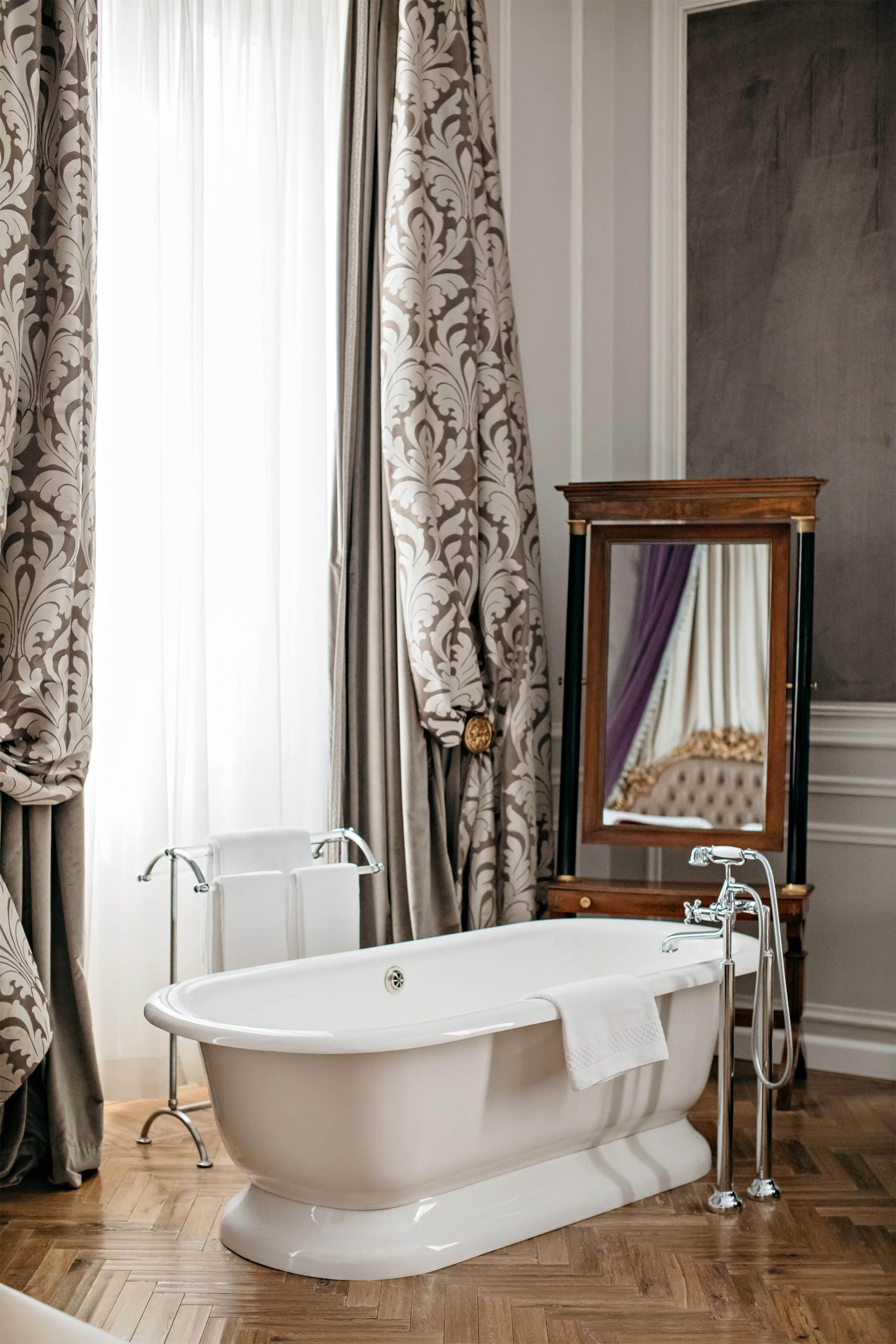 The St. Regis Florence Hotel – Florence, Italy – Junior Suite Arno Stanford