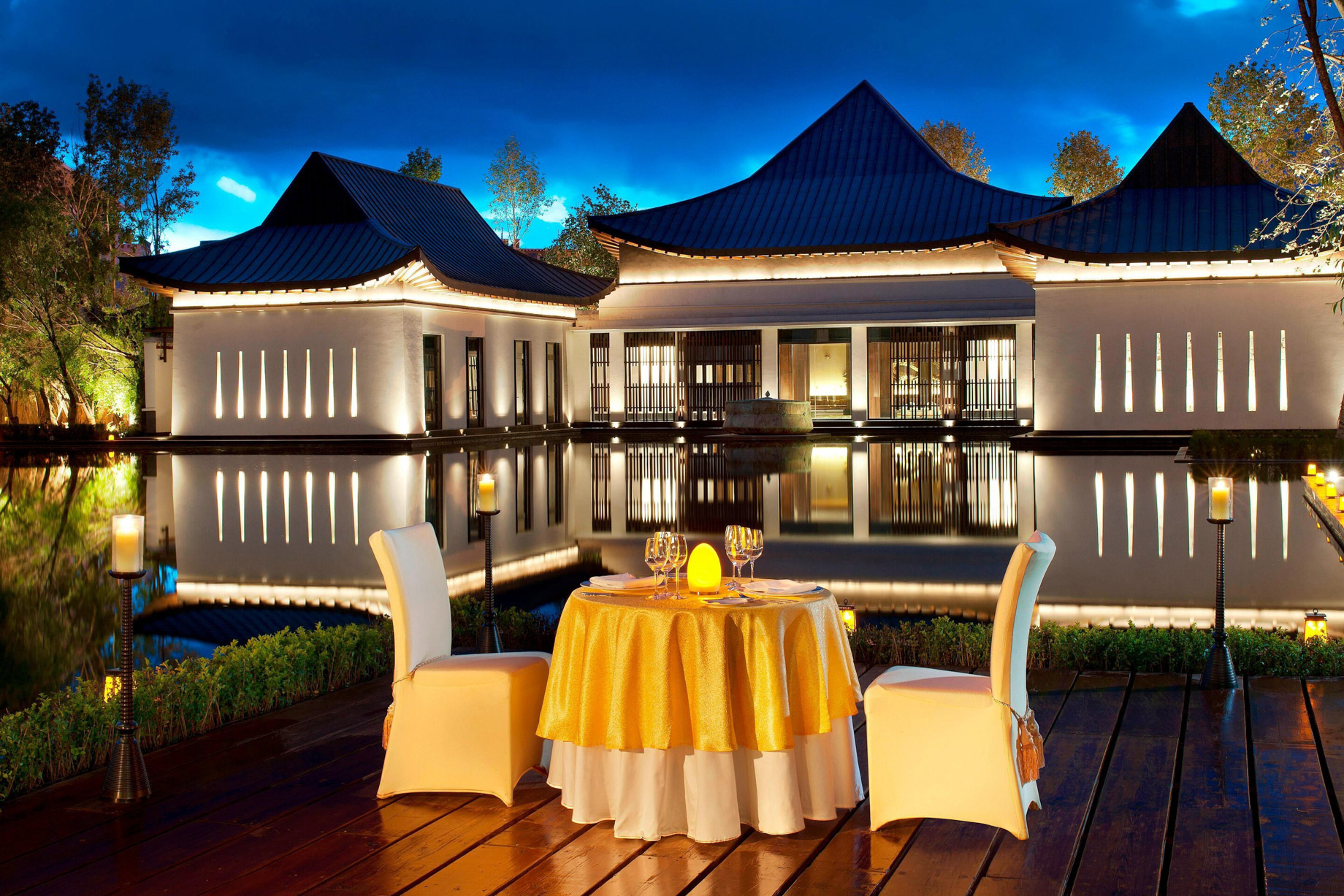 The St. Regis Lhasa Resort – Lhasa, Xizang, China – Decanter Lake View by Haut Brisson