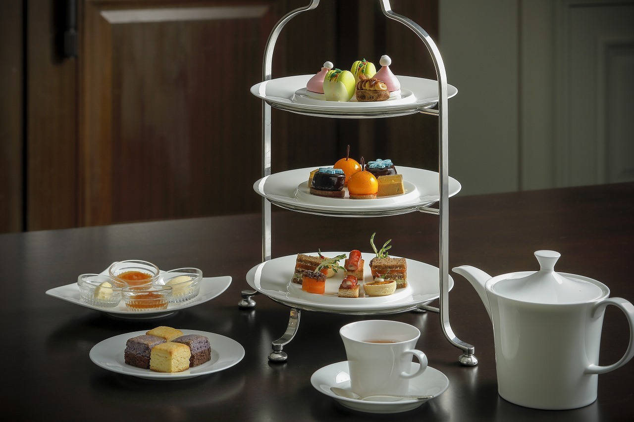 The St. Regis Osaka Hotel - Osaka, Japan - Afternoon Tea Service