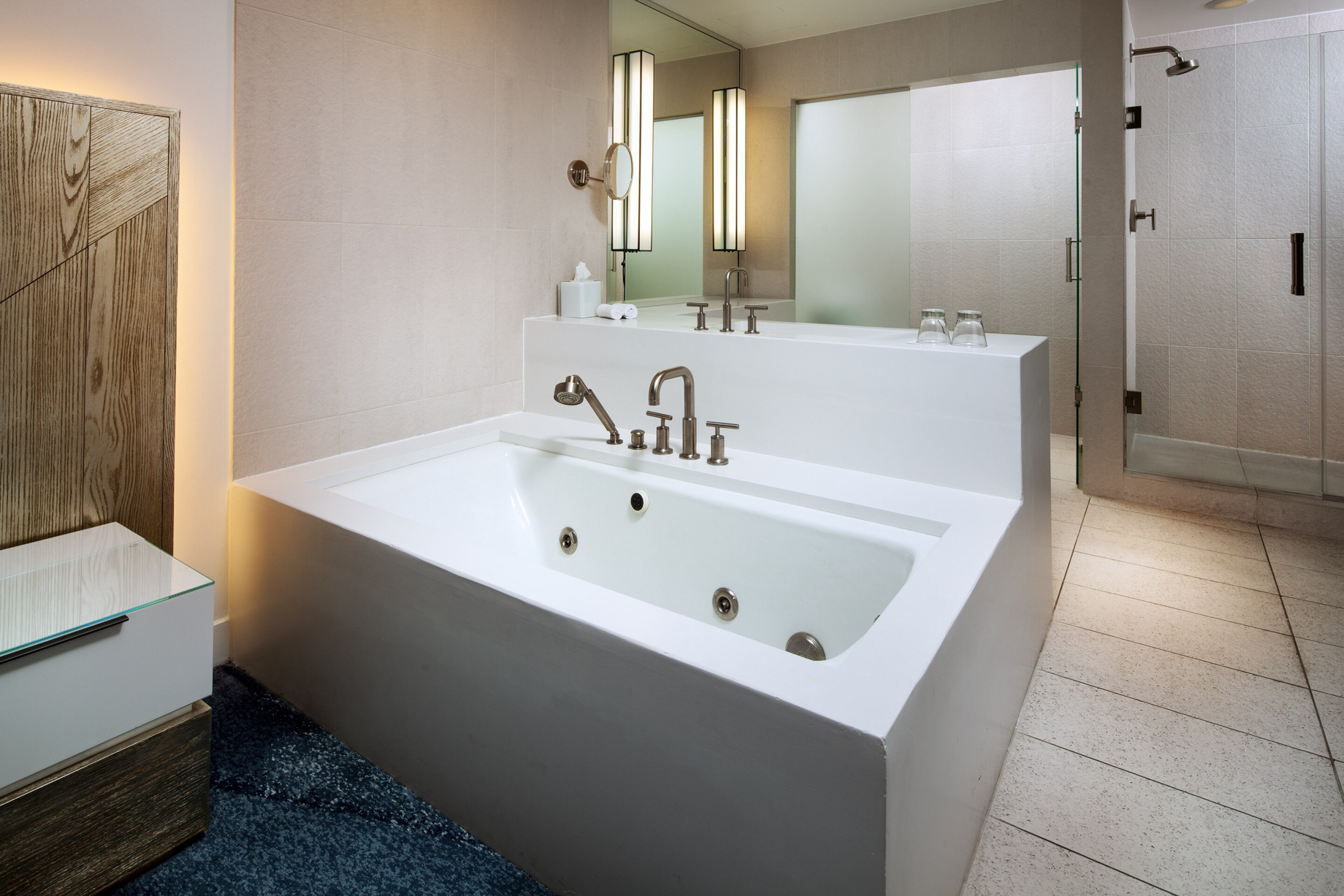 W Fort Lauderdale Hotel – Fort Lauderdale, FL, USA – Residential Suite Bathroom