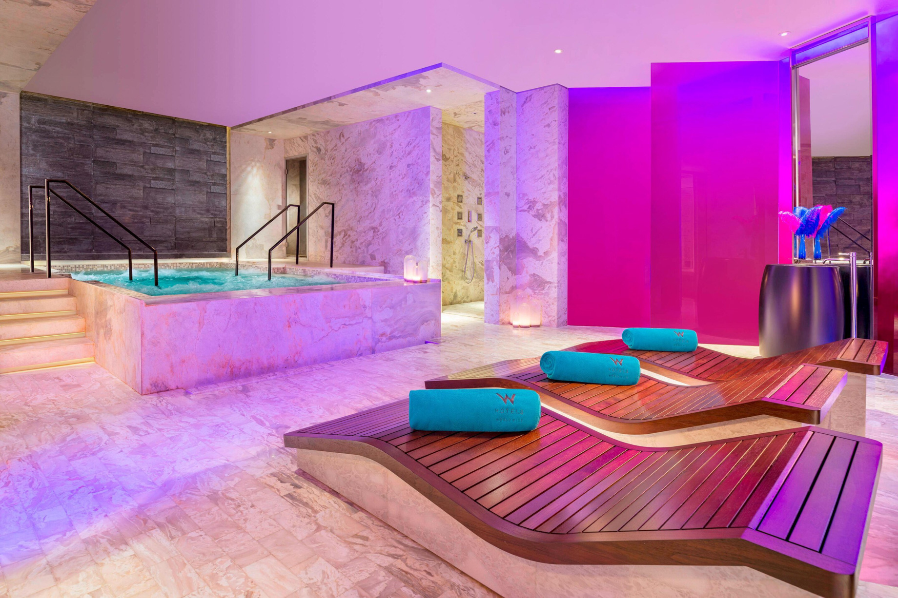 W Guangzhou Hotel – Tianhe District, Guangzhou, China – AWAY SPA Pool