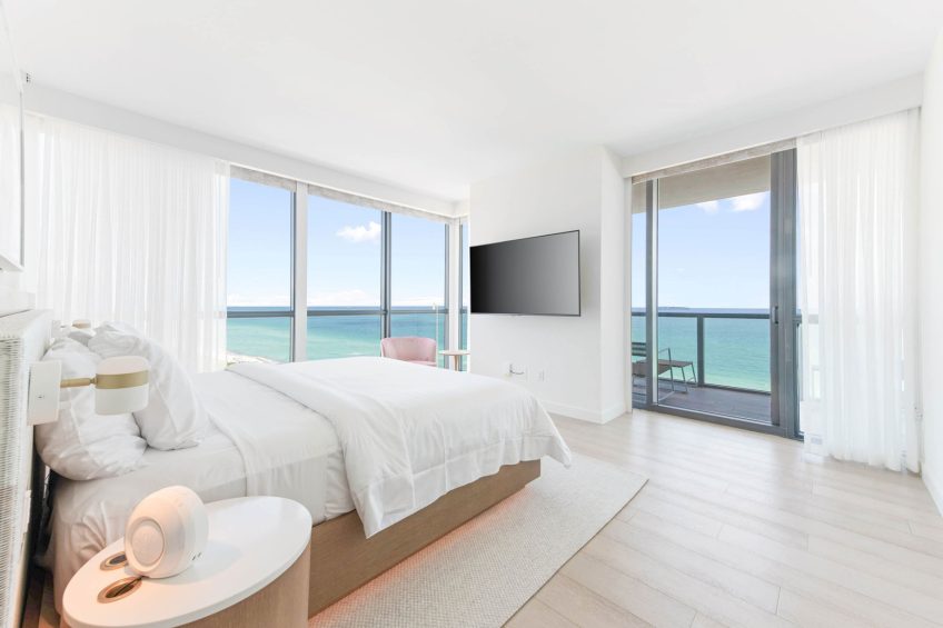 W South Beach Hotel - Miami Beach, FL, USA - E Wow Suite King Bedroom