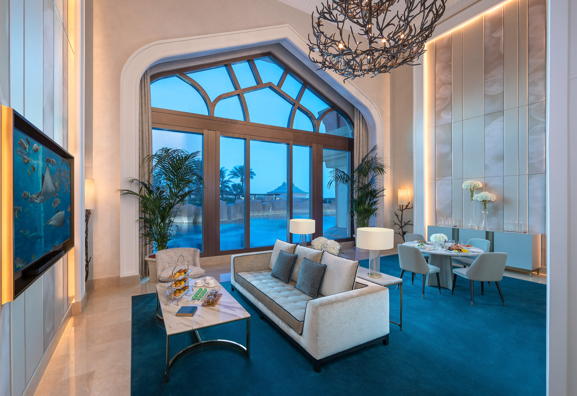 Atlantis The Palm Resort – Crescent Rd, Dubai, UAE – Underwater Suite Living Room