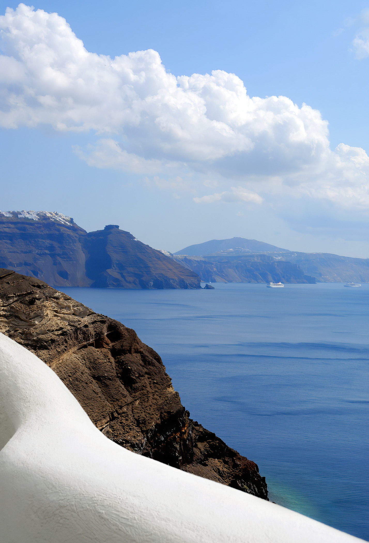 Mystique Hotel Santorini – Oia, Santorini Island, Greece – Clifftop Ocean View