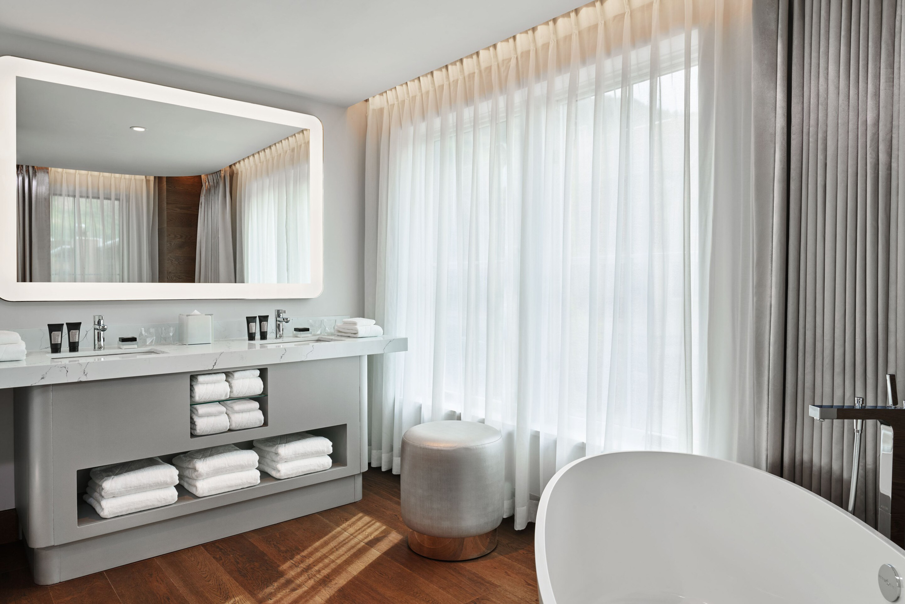 W Aspen Hotel – Aspen, CO, USA – Wow Suite Guest Bathroom Vanity