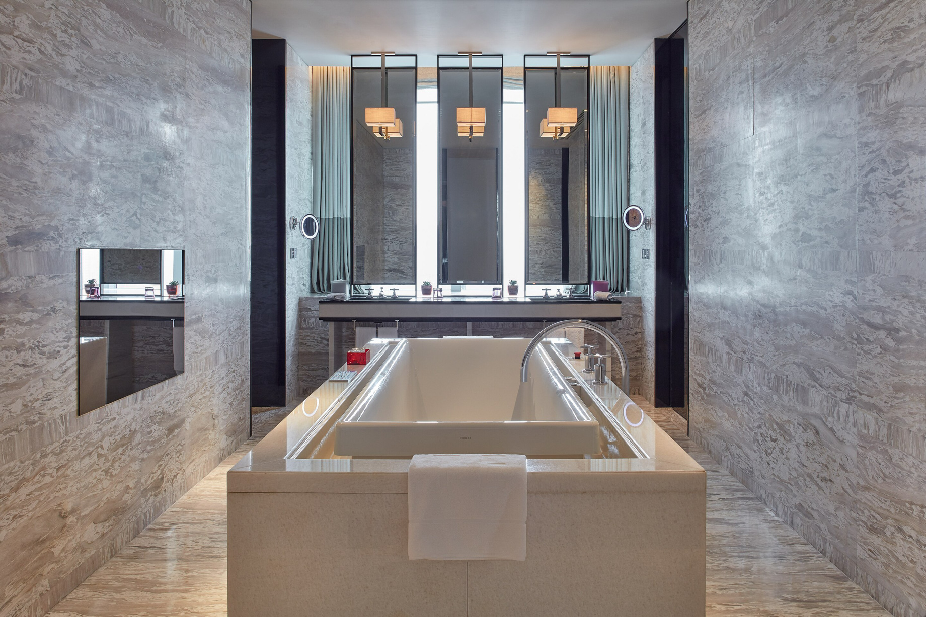 W Guangzhou Hotel – Tianhe District, Guangzhou, China – Extreme WOW Suite Bathroom