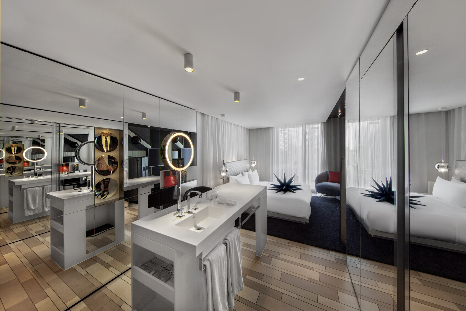 W London Hotel – London, United Kingdom – Guest Walk in Bathroom