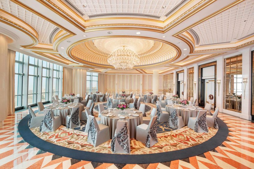 The St. Regis Zhuhai Hotel - Zhuhai, Guangdong, China - The St. Regis Roof Round Table Setup
