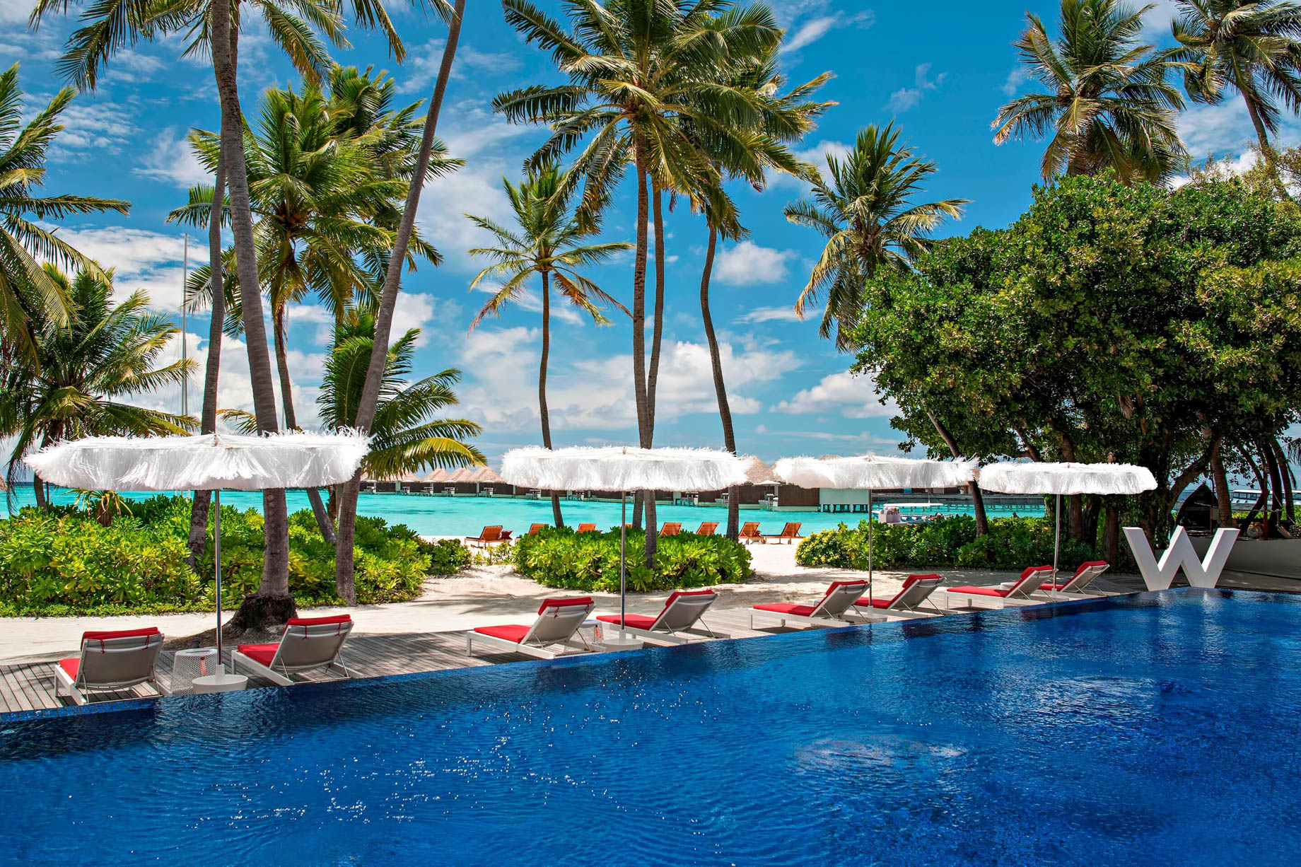 056 – W Maldives Resort – Fesdu Island, Maldives – WET Deck