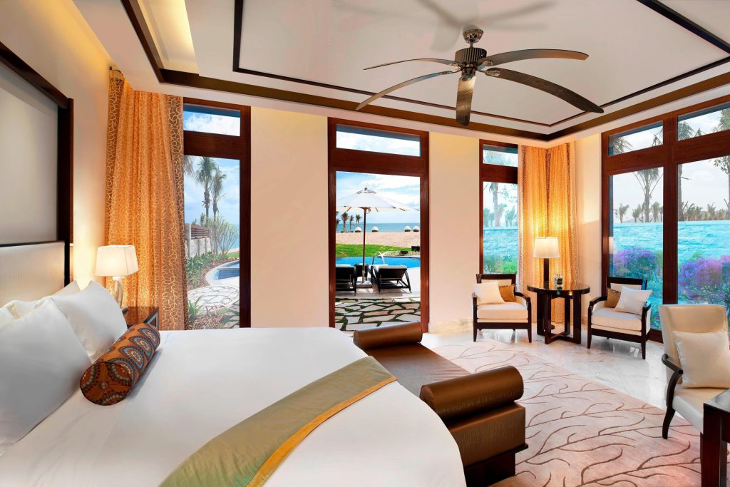 The St. Regis Sanya Yalong Bay Resort - Hainan, China - Seaside One Bedroom Villa King Bedroom