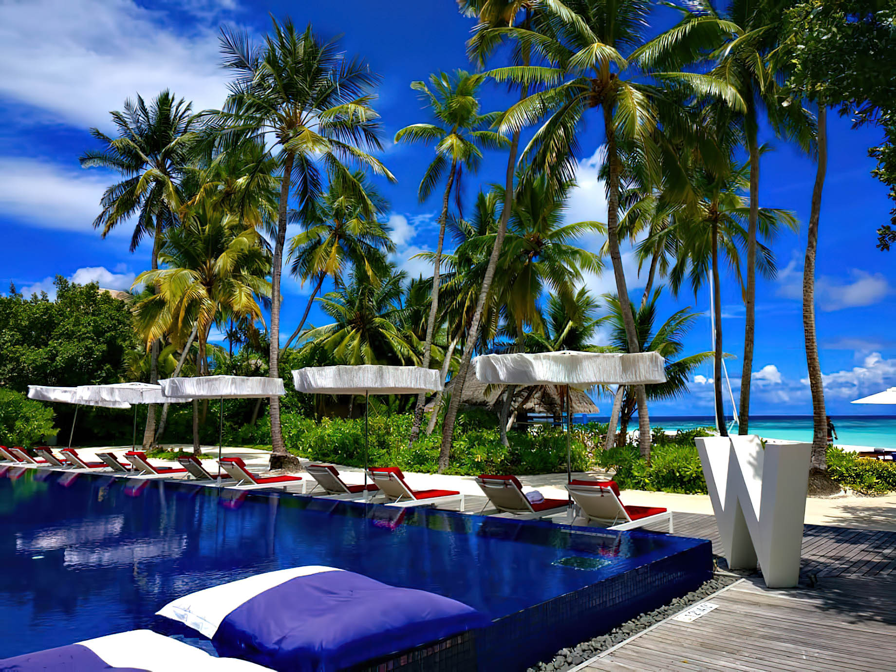 057 – W Maldives Resort – Fesdu Island, Maldives – WET Deck