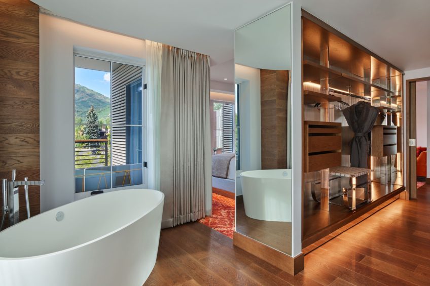 W Aspen Hotel - Aspen, CO, USA - Wow Suite Guest Bathroom