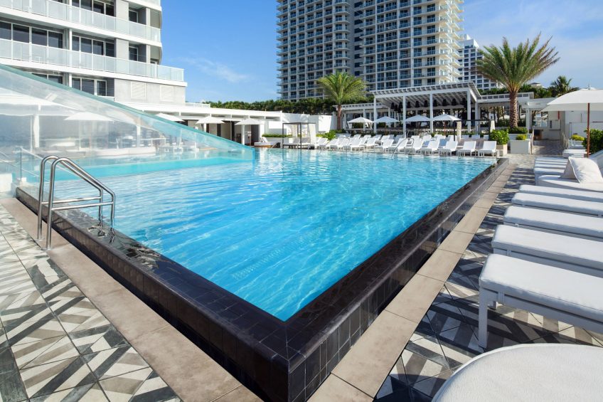 W Fort Lauderdale Hotel - Fort Lauderdale, FL, USA - WET Pool Lounge Chairs