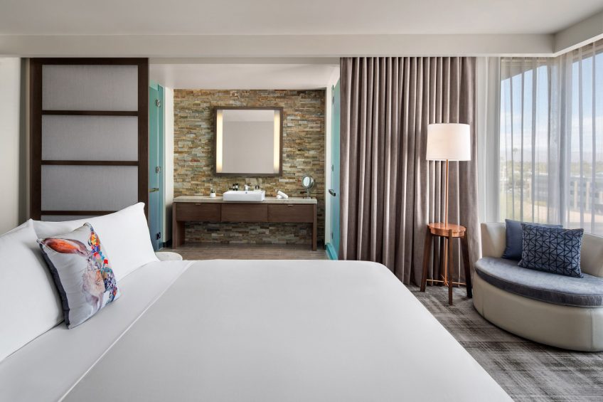 W Scottsdale Hotel - Scottsdale, AZ, USA - Wonderful and Spectacular King Bedroom