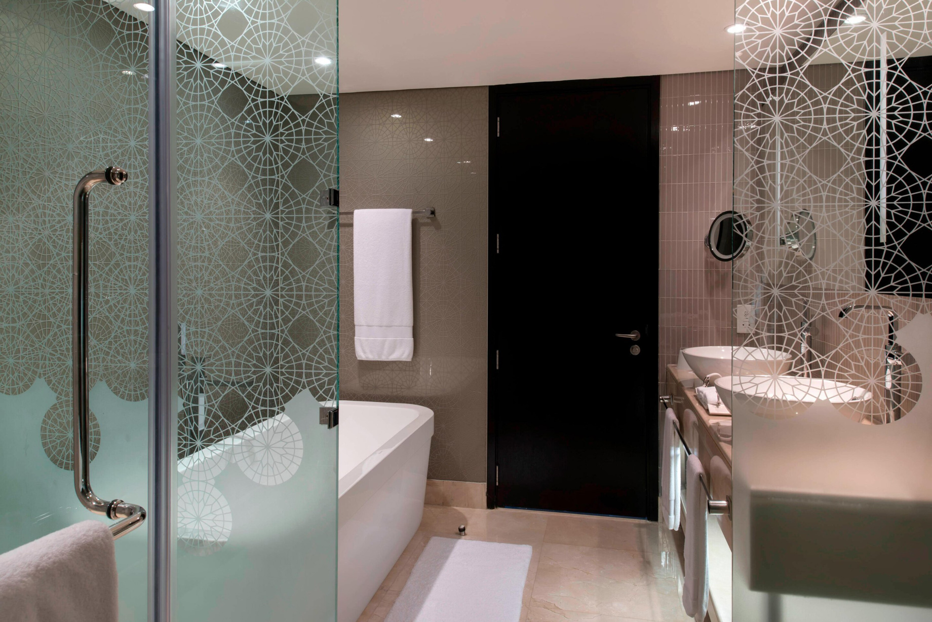 W Doha Hotel - Doha, Qatar - WOW Suite Bathroom