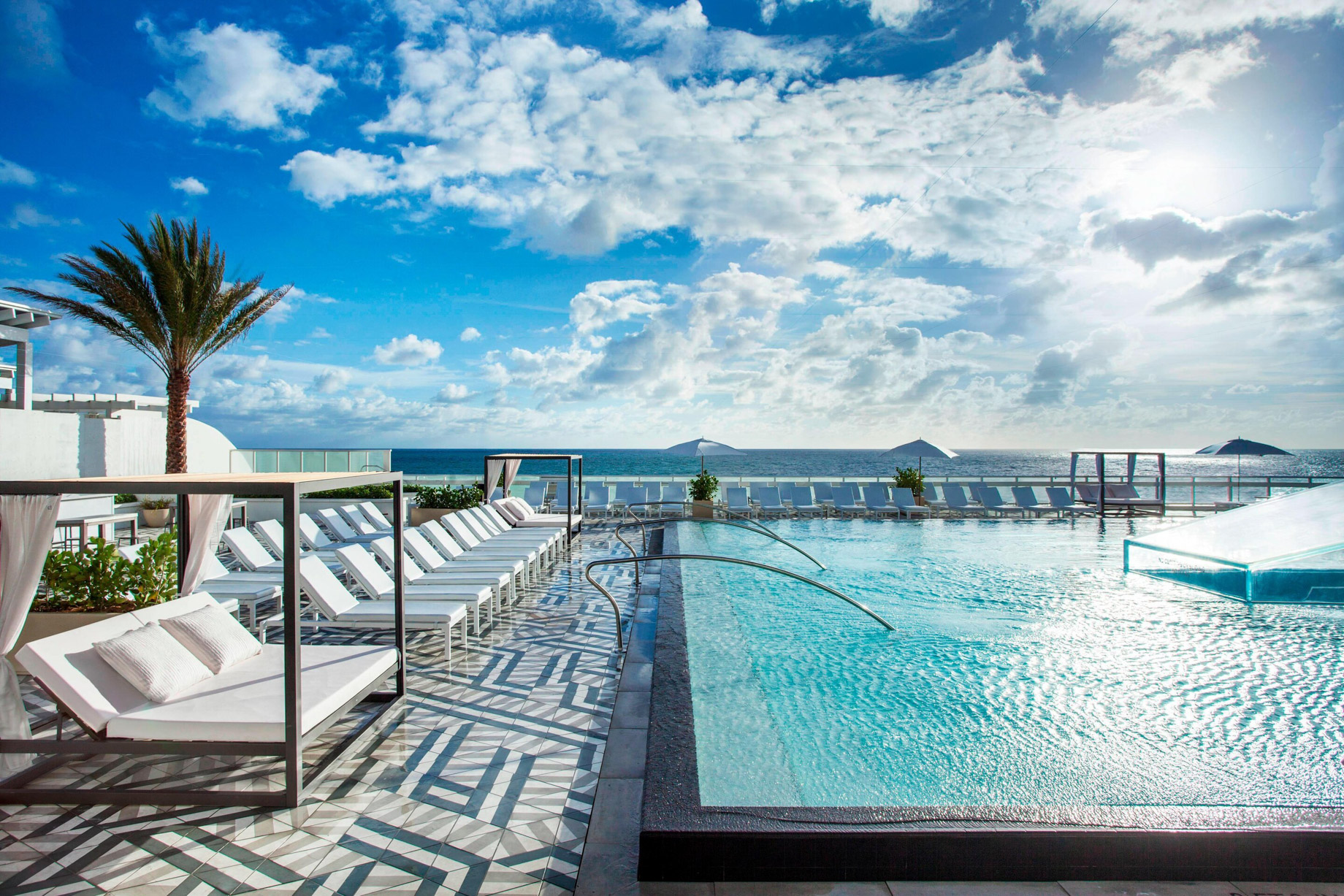 W Fort Lauderdale Hotel – Fort Lauderdale, FL, USA – WET Pool