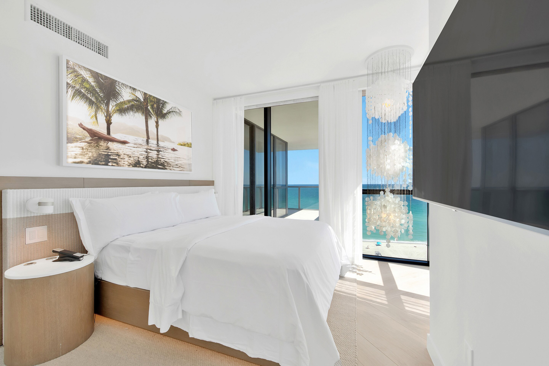 W South Beach Hotel – Miami Beach, FL, USA – Cool Corner Suite