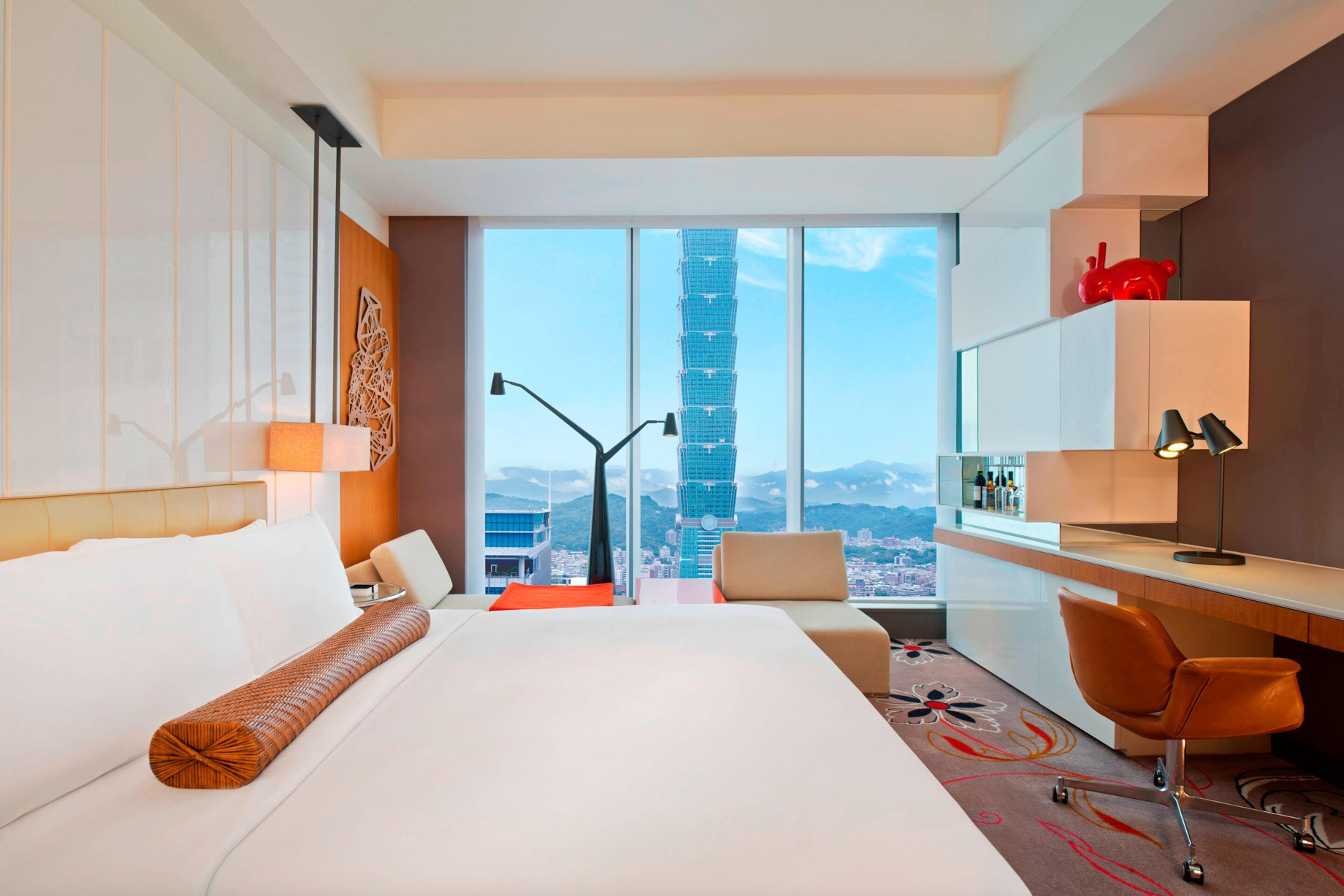 W Taipei Hotel – Taipei, Taiwan – Spectacular Guest Room Taipei 101 View