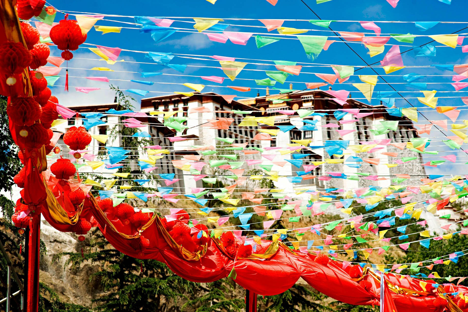 The St. Regis Lhasa Resort - Lhasa, Xizang, China - Potala Palace Garden
