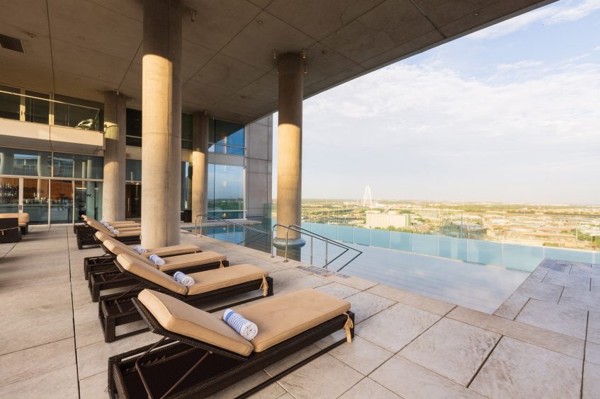 W Dallas Victory Hotel - Dallas, TX, USA - WET Outdoor Infinity Edge Pool View