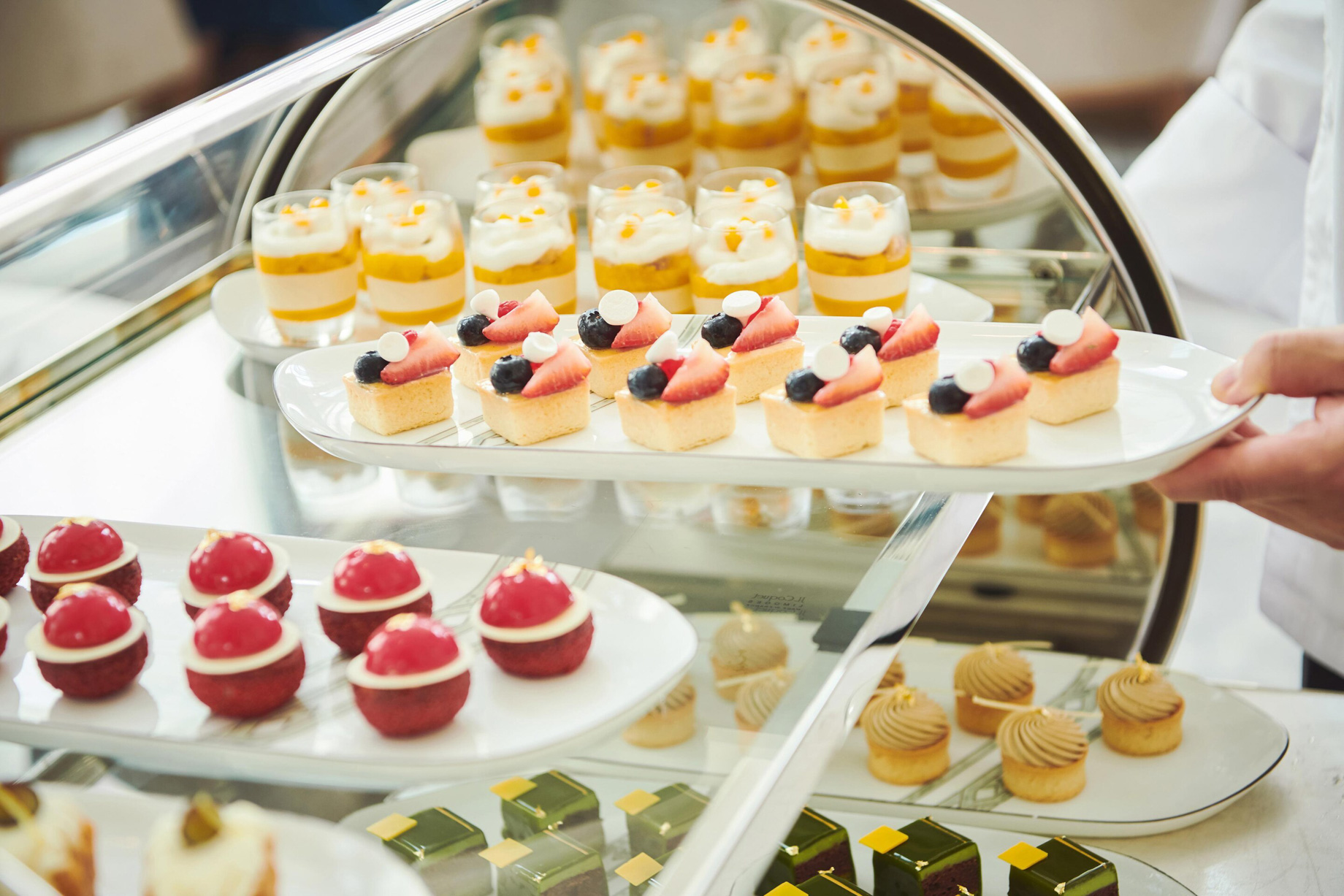 The St. Regis Hong Kong Hotel - Wan Chai, Hong Kong - The Drawing Room Desserts