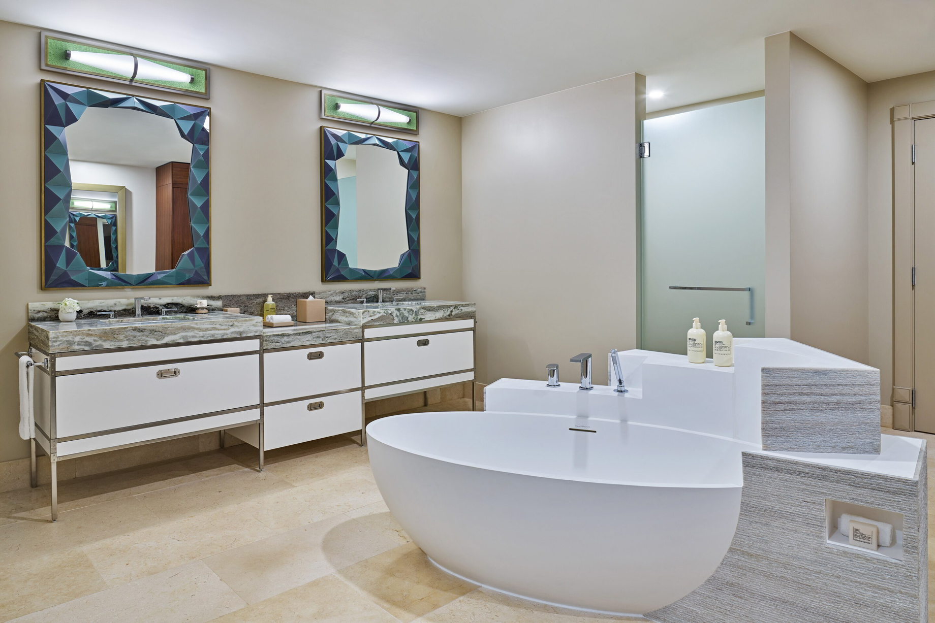 The St. Regis Bermuda Resort - St George's, Bermuda - Suite Bathroom