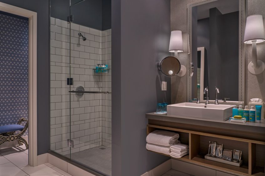 W Austin Hotel - Austin, TX, USA - Wonderful Room Bathroom