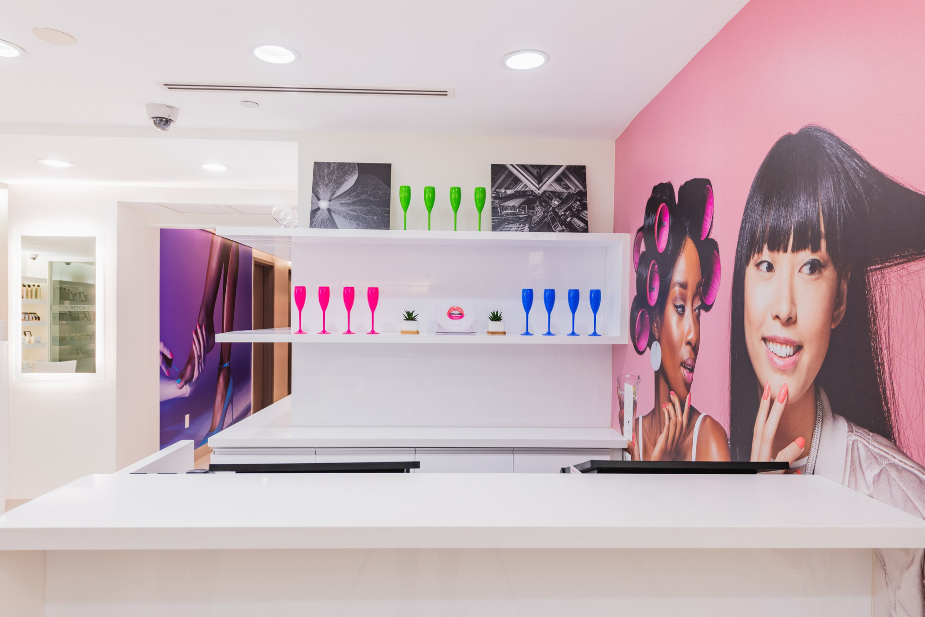 W Fort Lauderdale Hotel – Fort Lauderdale, FL, USA – AWAY Spa Front Desk