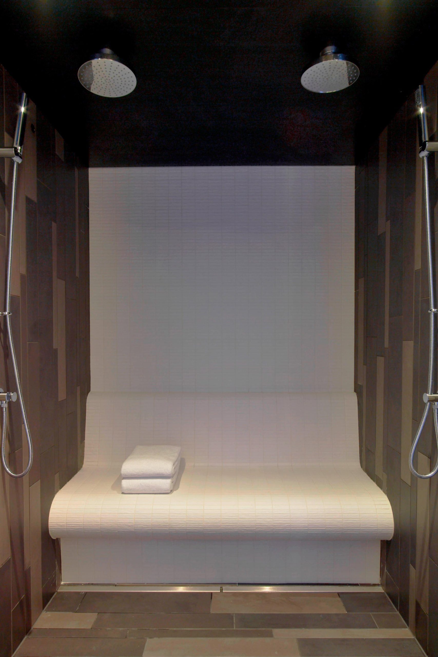 W London Hotel – London, United Kingdom – Screening Suite Steam Room