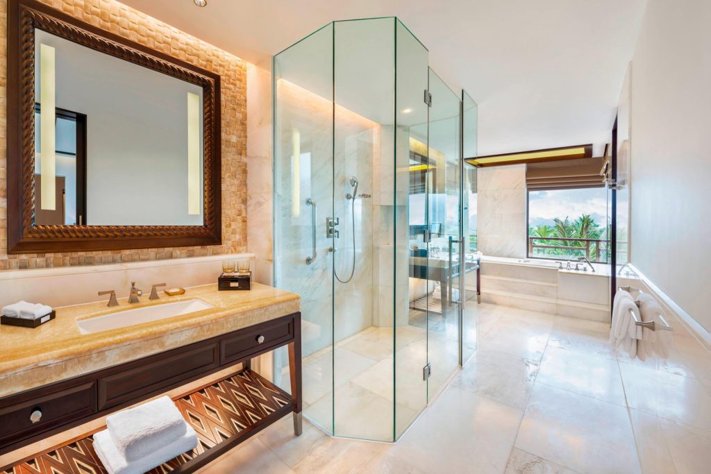The St. Regis Sanya Yalong Bay Resort - Hainan, China - St. Regis Suite Bathroom