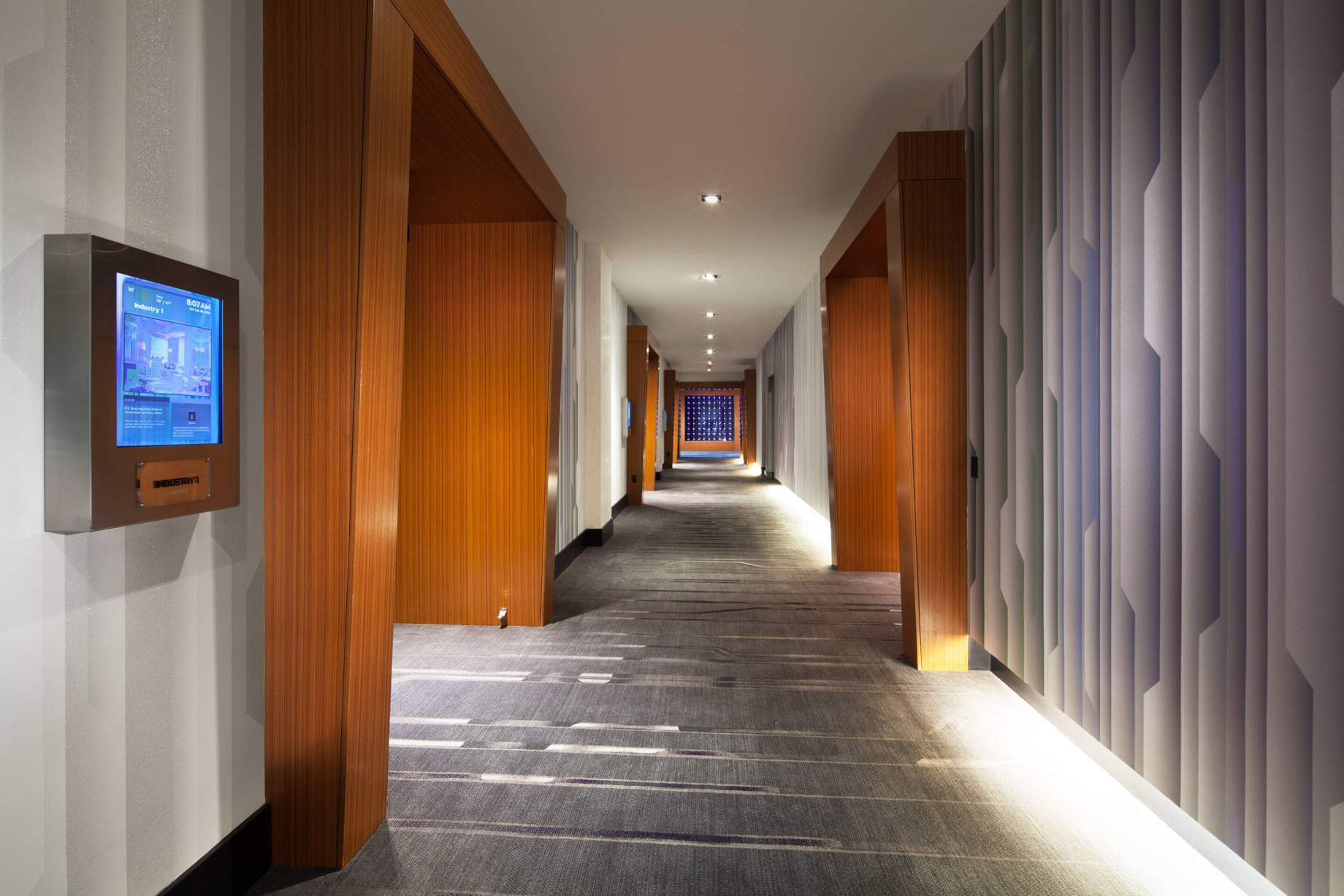 W Dallas Victory Hotel – Dallas, TX, USA – Corridor