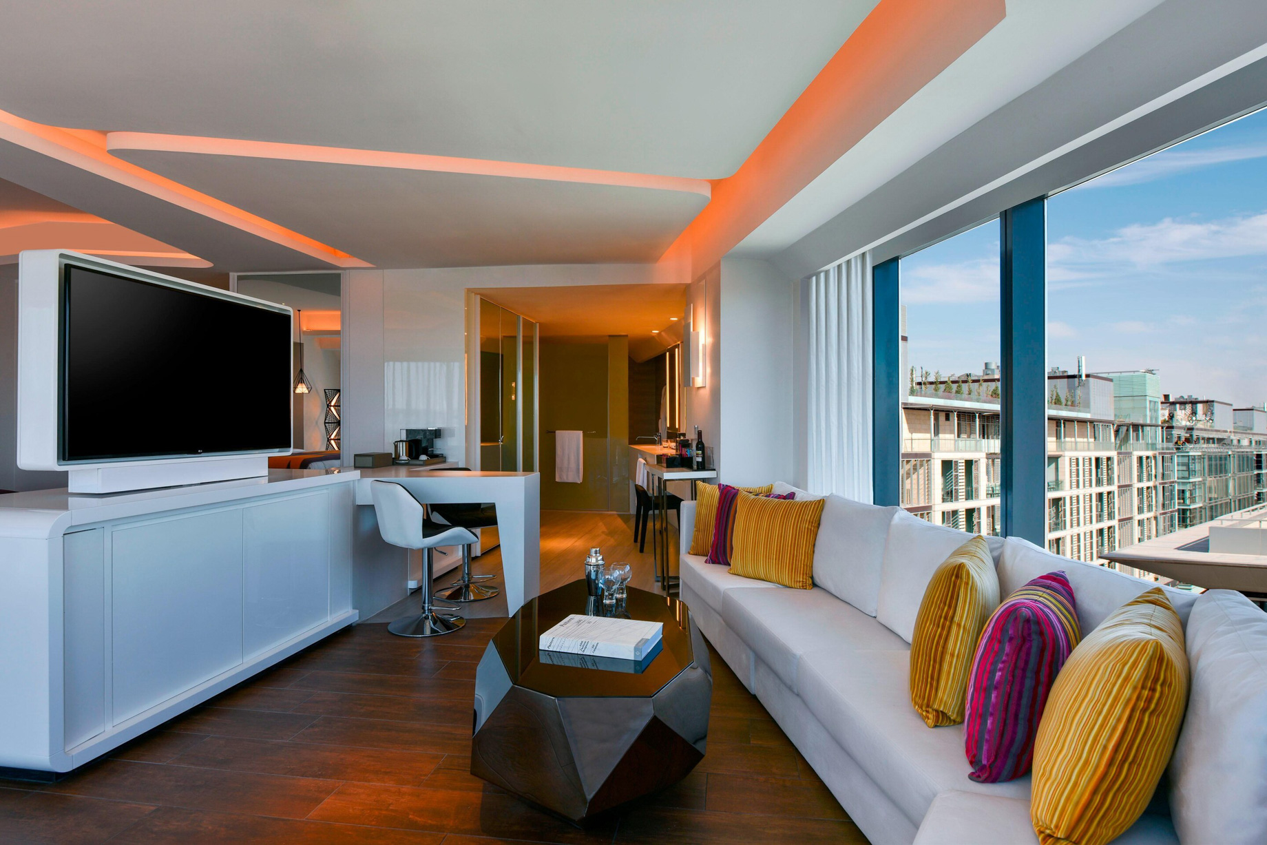 W Amman Hotel – Amman, Jordan – W Suite Siting Area