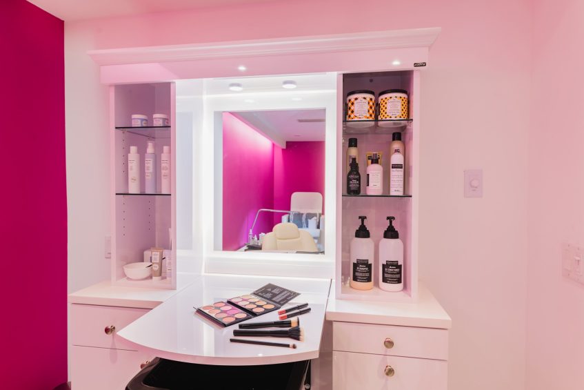 W Fort Lauderdale Hotel - Fort Lauderdale, FL, USA - AWAY Spa Glam Station