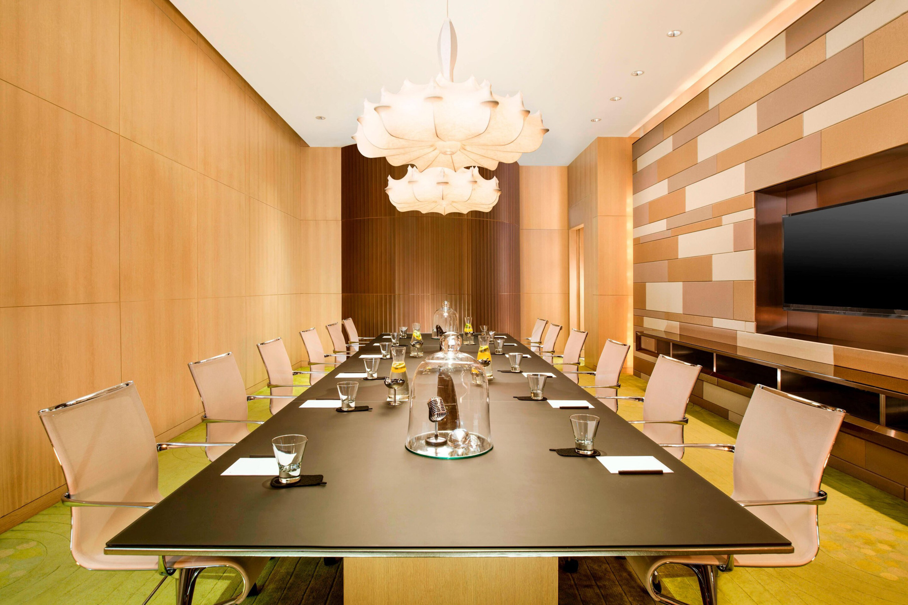 W Hong Kong Hotel – Hong Kong – Function Room Table