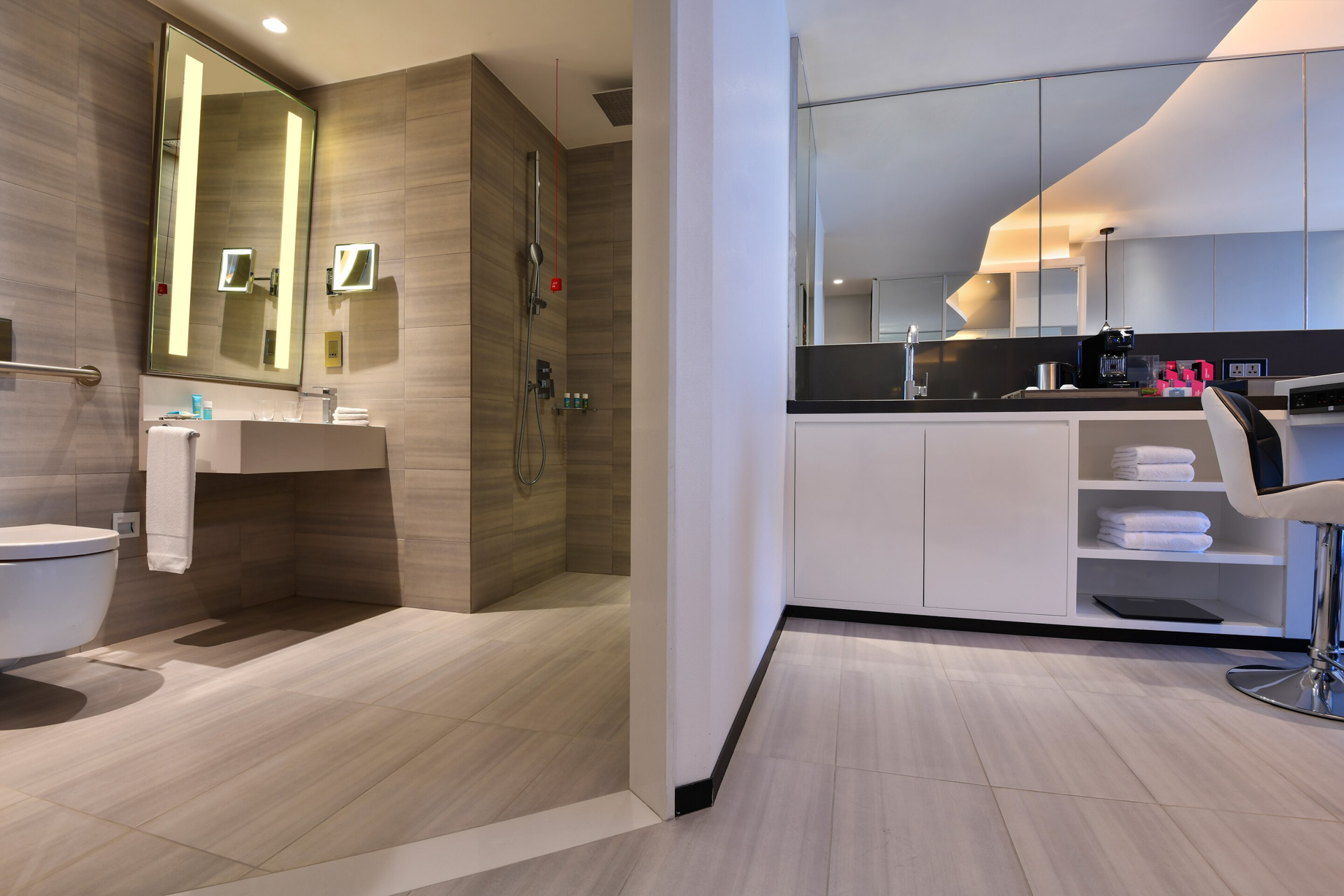 W Amman Hotel – Amman, Jordan – Wonderful Bathroom and Shower