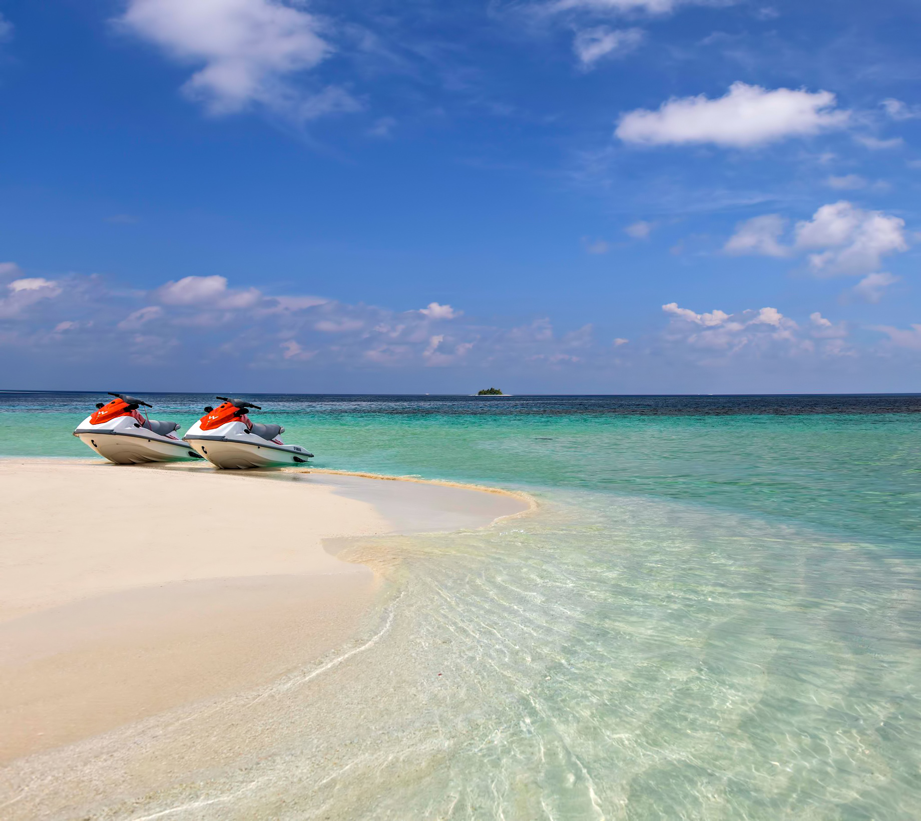 068 – W Maldives Resort – Fesdu Island, Maldives – Beach Jet Ski