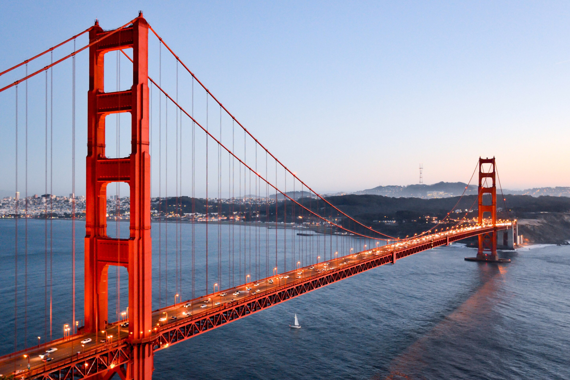 W San Francisco Hotel - San Francisco, CA, USA - Golden Gate Bridge