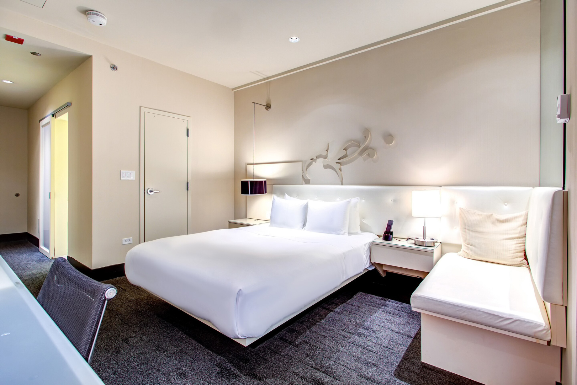 W Chicago City Center Hotel - Chicago, IL, USA - Wonderful Guest Room Queen