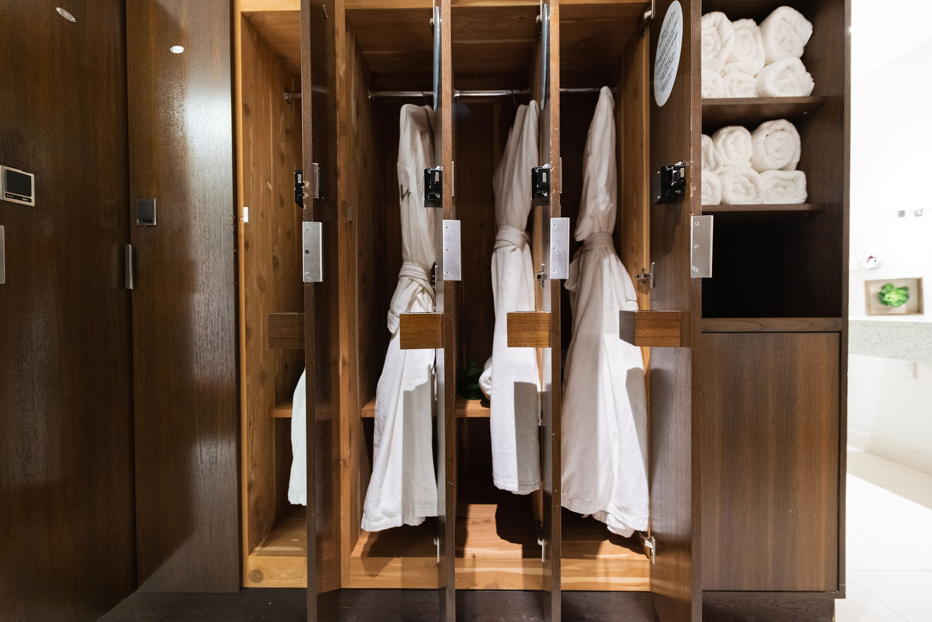 W Fort Lauderdale Hotel - Fort Lauderdale, FL, USA - AWAY Spa Locker Room